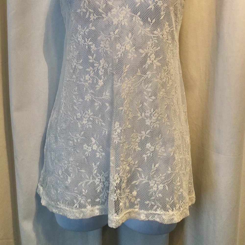 Lace Tank - Picture 2 of 4